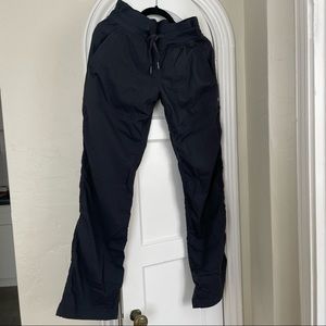 Lululemon dance studio mid-rise pant graphite gray size 4